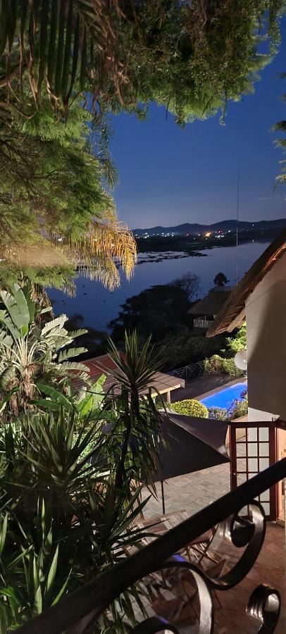 Bed and Breakfast Cozy Kosmos Hartbeespoort Exteriér fotografie